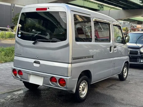 Mitsubishi Minicab Van