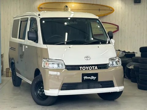Toyota TownAce Van