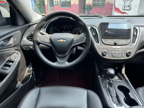 Chevrolet Malibu XL