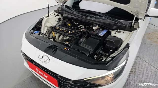 Hyundai Elantra (Avante)