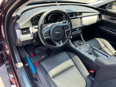 Jaguar XFL