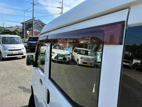 Mitsubishi Minicab Van