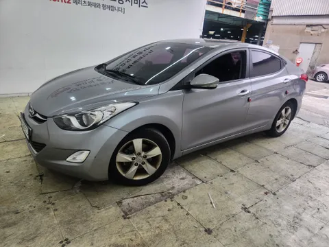 Hyundai Elantra (Avante)