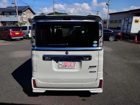 Suzuki Spacia Custom