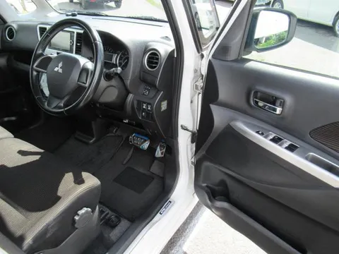 Mitsubishi eK Space Custom