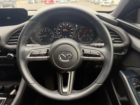 Mazda MAZDA3 Fastback
