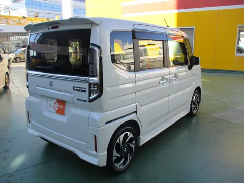 Suzuki Spacia Custom