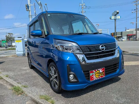Nissan Dayz Roox