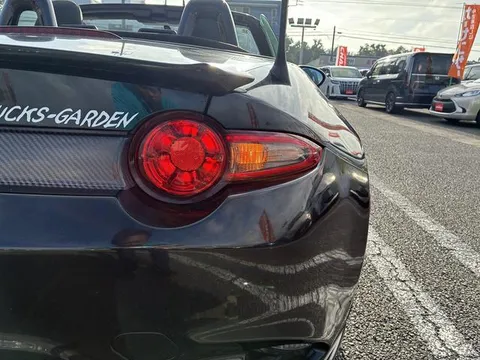 Mazda MX-5 (Roadster)