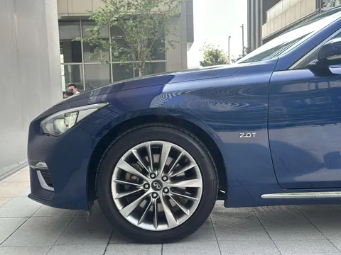 Infiniti Q50L