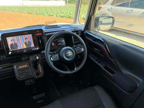 Suzuki Spacia