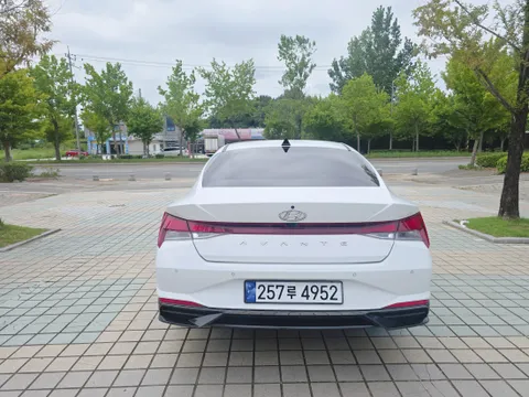 Hyundai Elantra (Avante)