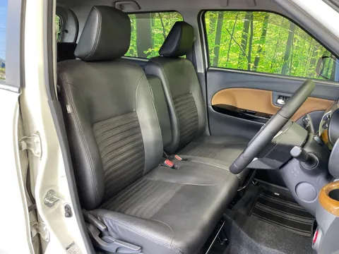 Toyota Pixis Joy