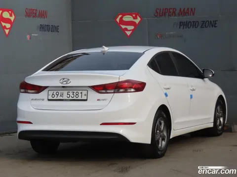 Hyundai Elantra (Avante)