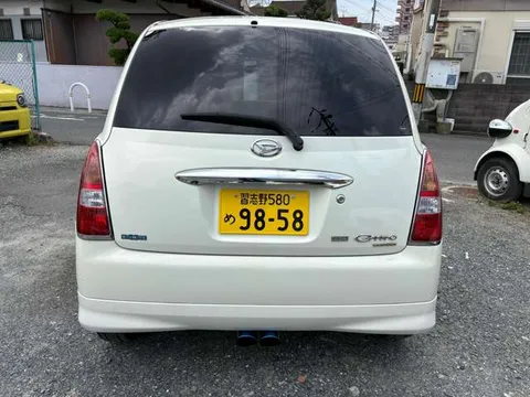 Daihatsu Mira Gino