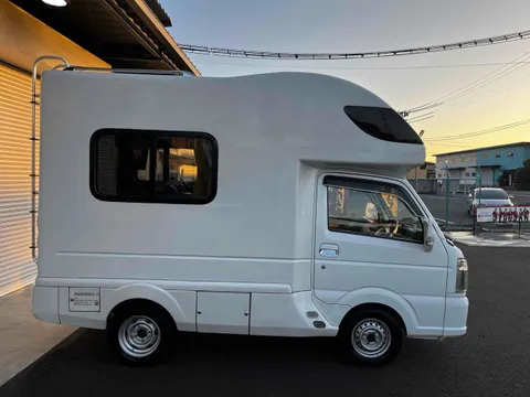 Mazda Scrum Truck