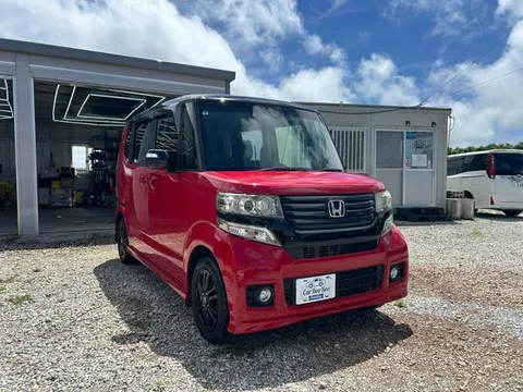 Honda N-BOX Custom