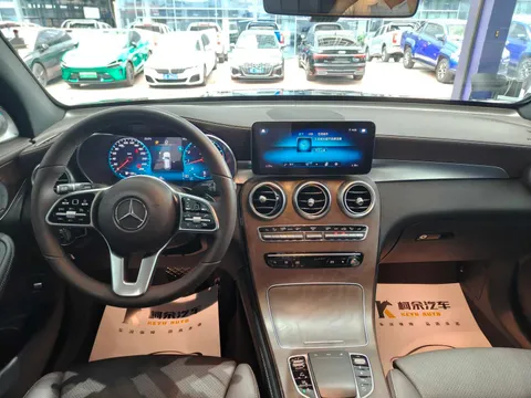 Mercedes-Benz Mercedes-Benz GLC