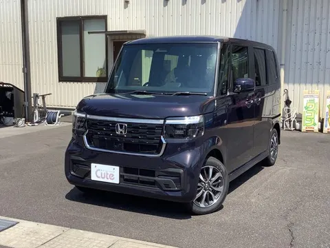 Honda N-BOX Custom