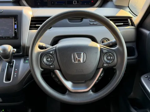 Honda Freed Plus