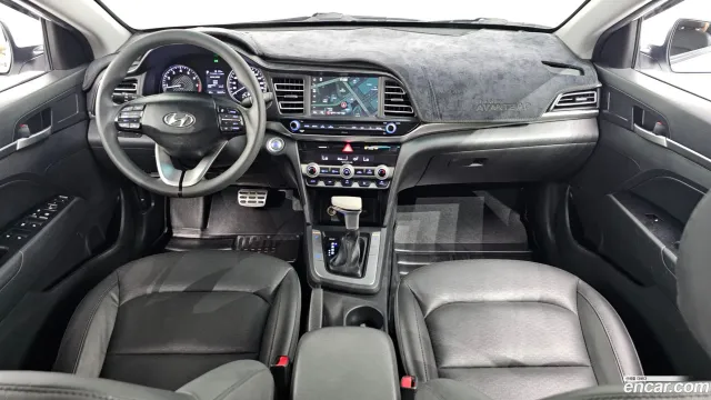 Hyundai Elantra (Avante)