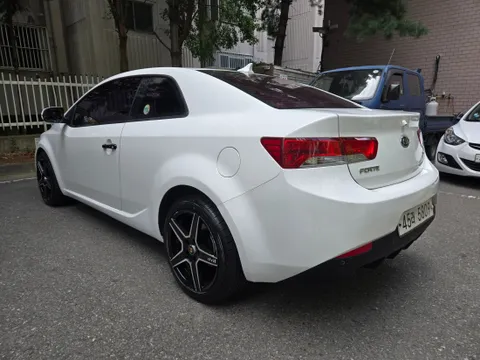 Kia Cerato (Forte)