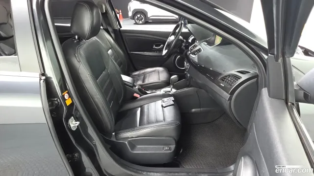 Renault SM3