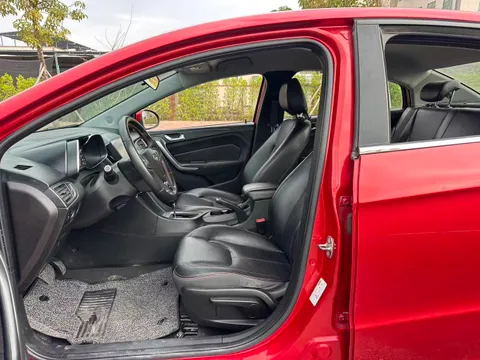 Chery Arrizo 5