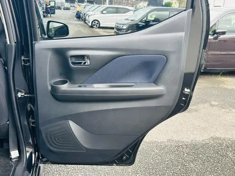 Mitsubishi eK X