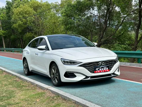 Hyundai Festa