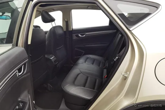 Geely Emgrand GS