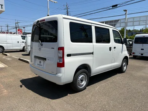 Toyota TownAce Van