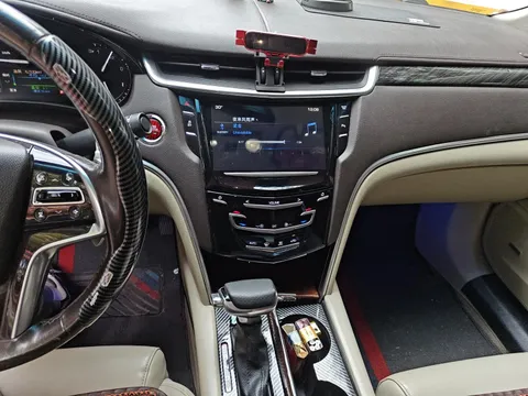 Cadillac XTS