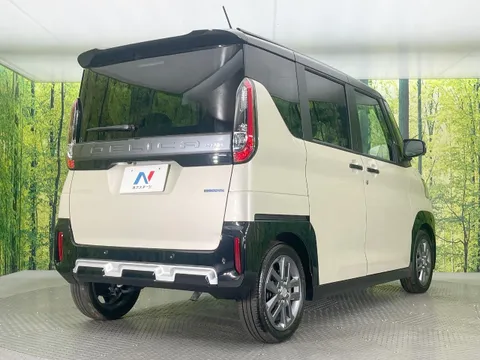 Mitsubishi Delica Mini