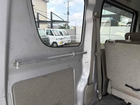 Mitsubishi Minicab Van