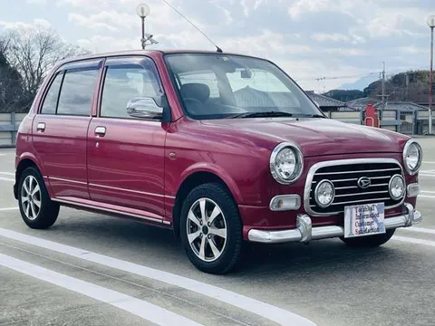 Daihatsu Mira Gino