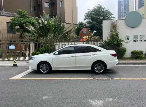 Venucia D60