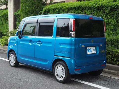 Suzuki Spacia