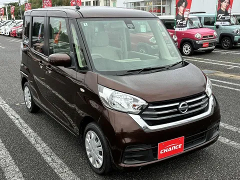 Nissan Dayz Roox