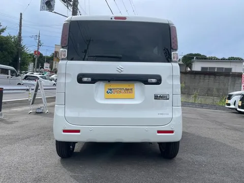 Suzuki Spacia Base