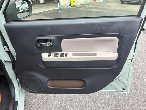 Daihatsu Mira Tocot