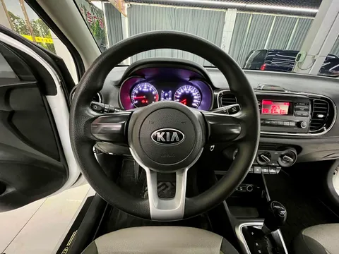 Kia Pegas