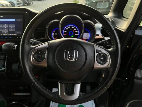 Honda N-BOX Slash