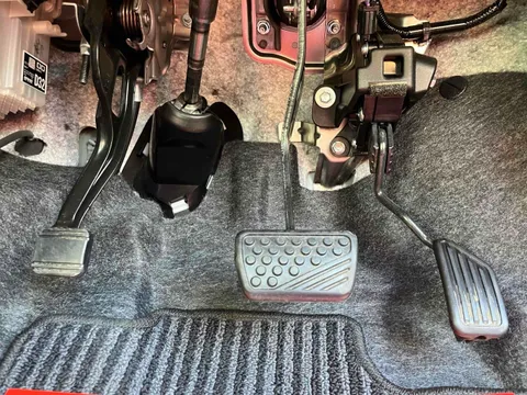 Daihatsu Mira Tocot