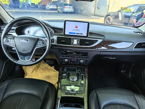 Zotye Z700
