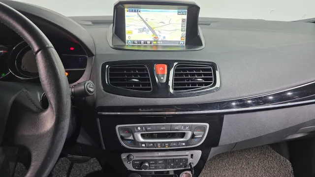 Renault SM3
