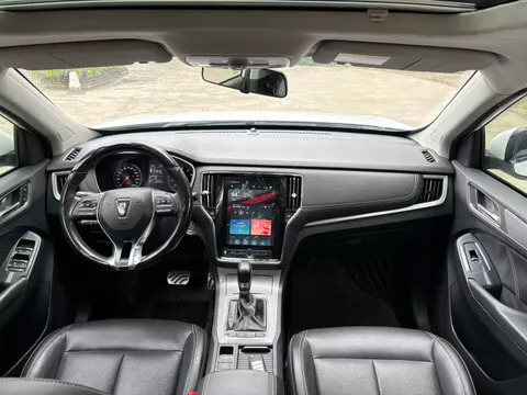 Roewe RX5