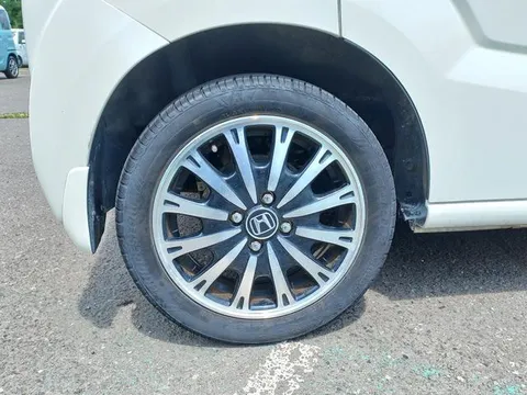 Honda N-BOX Slash