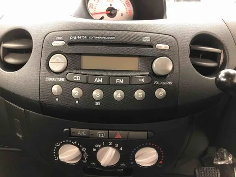 Daihatsu Esse