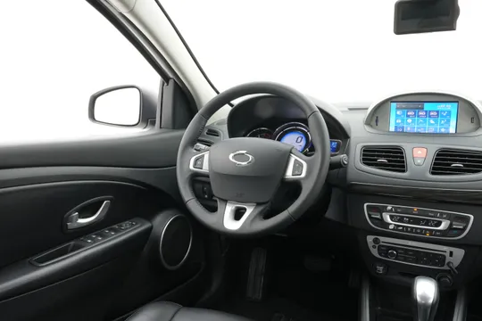 Renault SM3